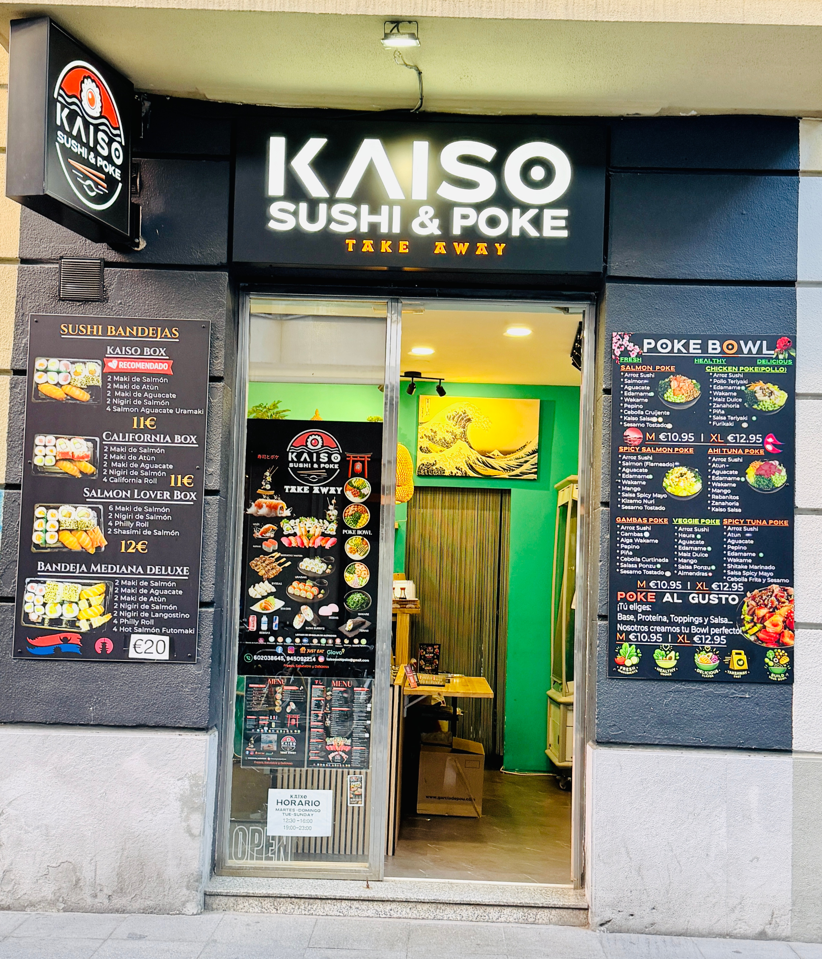 Fachada de Kaiso Sushi & Poke, take away de sushi y poke en Vitoria-Gasteiz